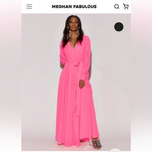Meghan LA Neon Pink Lilypad Maxi Size XL